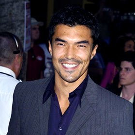 Ian Anthony Dale Interview: From Baseball to Acting